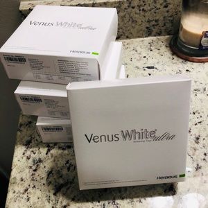 Venus Ultra Whtitening trays